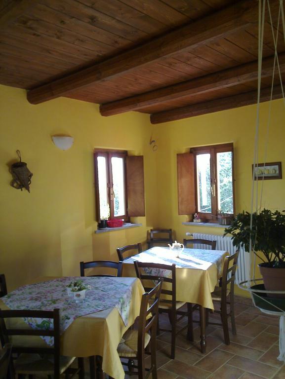 Azienda Agrituristica Risveglio Naturale Varese Ligure Eksteriør billede