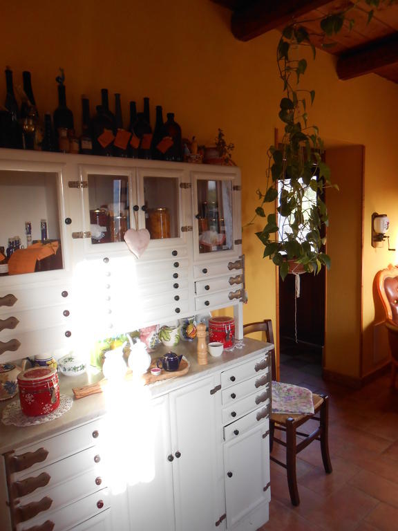 Azienda Agrituristica Risveglio Naturale Varese Ligure Eksteriør billede